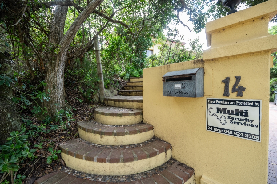 7 Bedroom Property for Sale in West Beach Eastern Cape